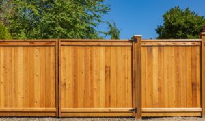 wood vs metal fencing