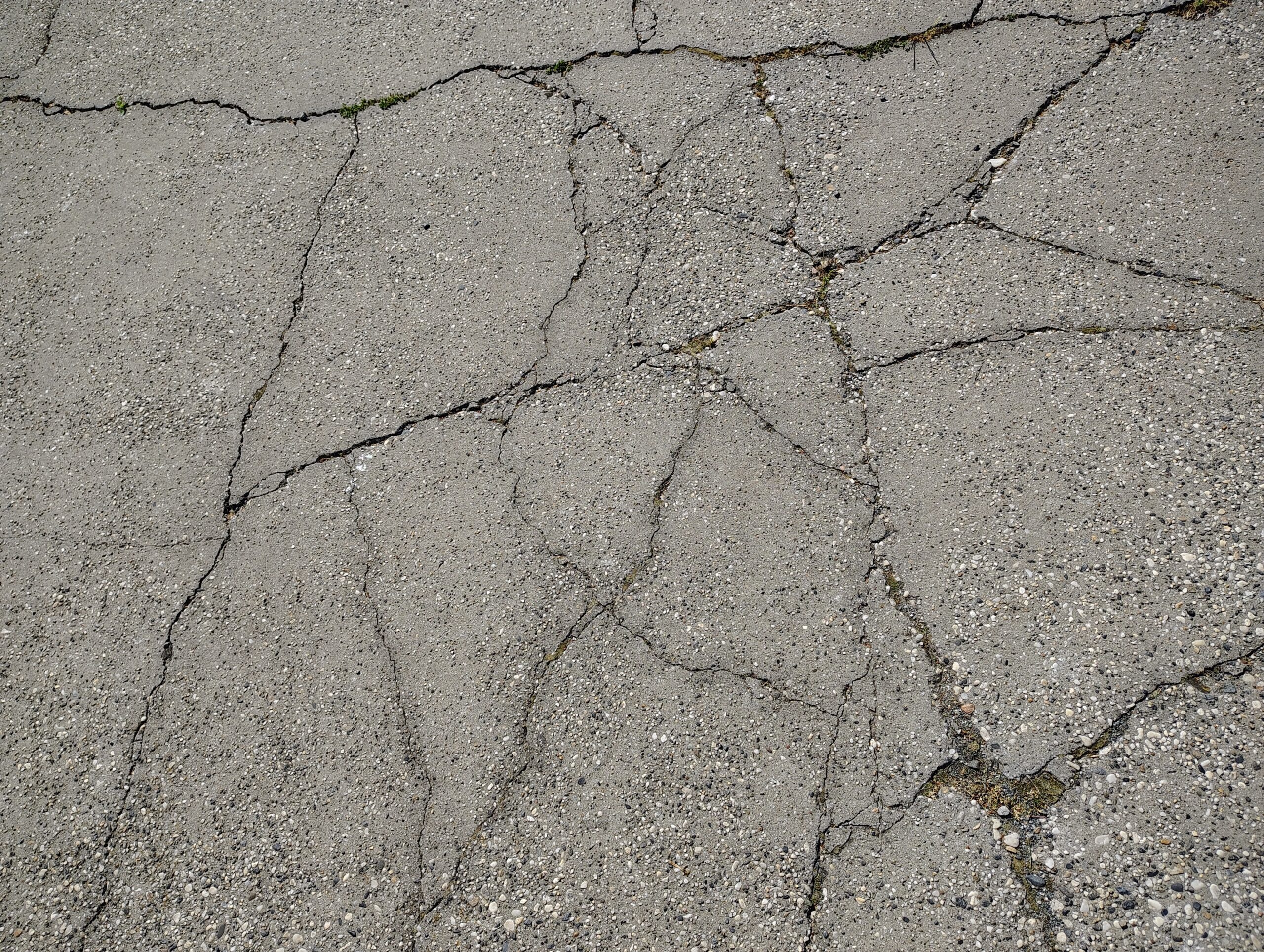 Cracks in concrete